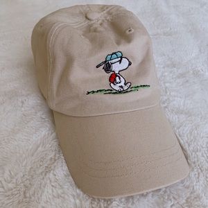 Joe Cool from Peanuts UO hat